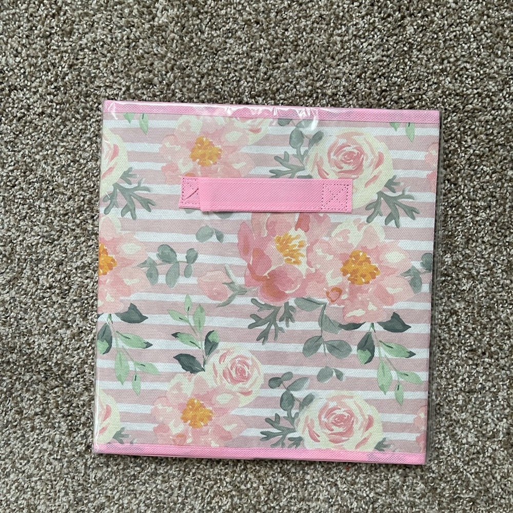 Floral storage bin - Picture 2 of 2